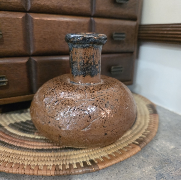 Studio Pottery Vase - Picture 2 of 5